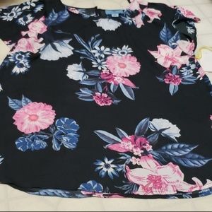 Floral blouse 100 polyester nwt